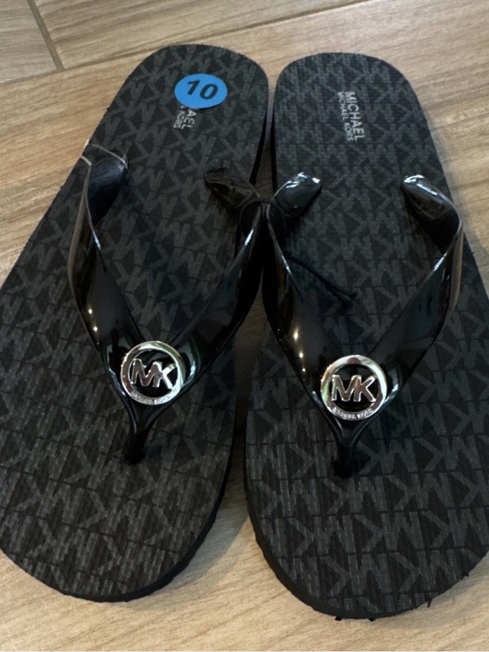 SALE ENDS 07/30 MICHAEL KORS Women’s Black Logo Slip On Sandals US Size 10